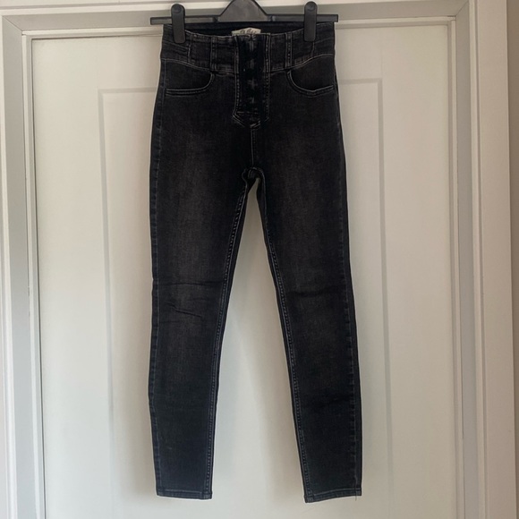 Free People Jeans - Picture 1 of 3